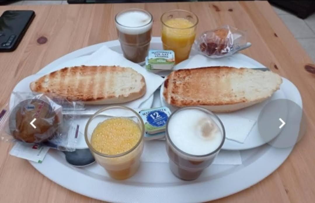 Hostal Fenix Jerez de la Frontera Exteriör bild