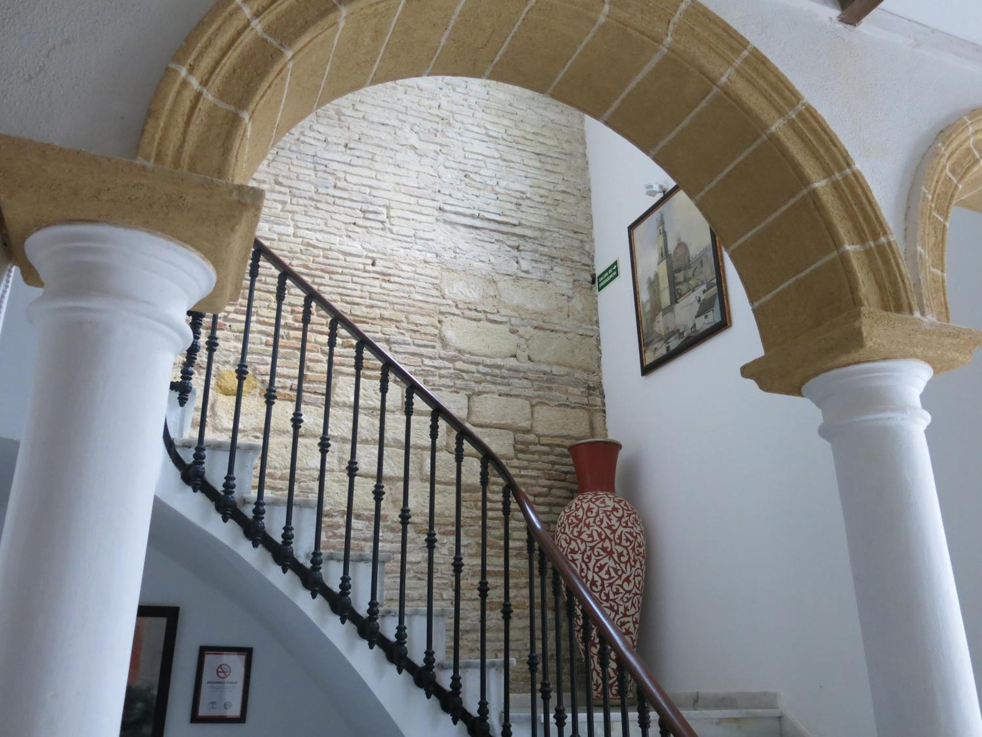 Hostal Fenix Jerez de la Frontera Exteriör bild